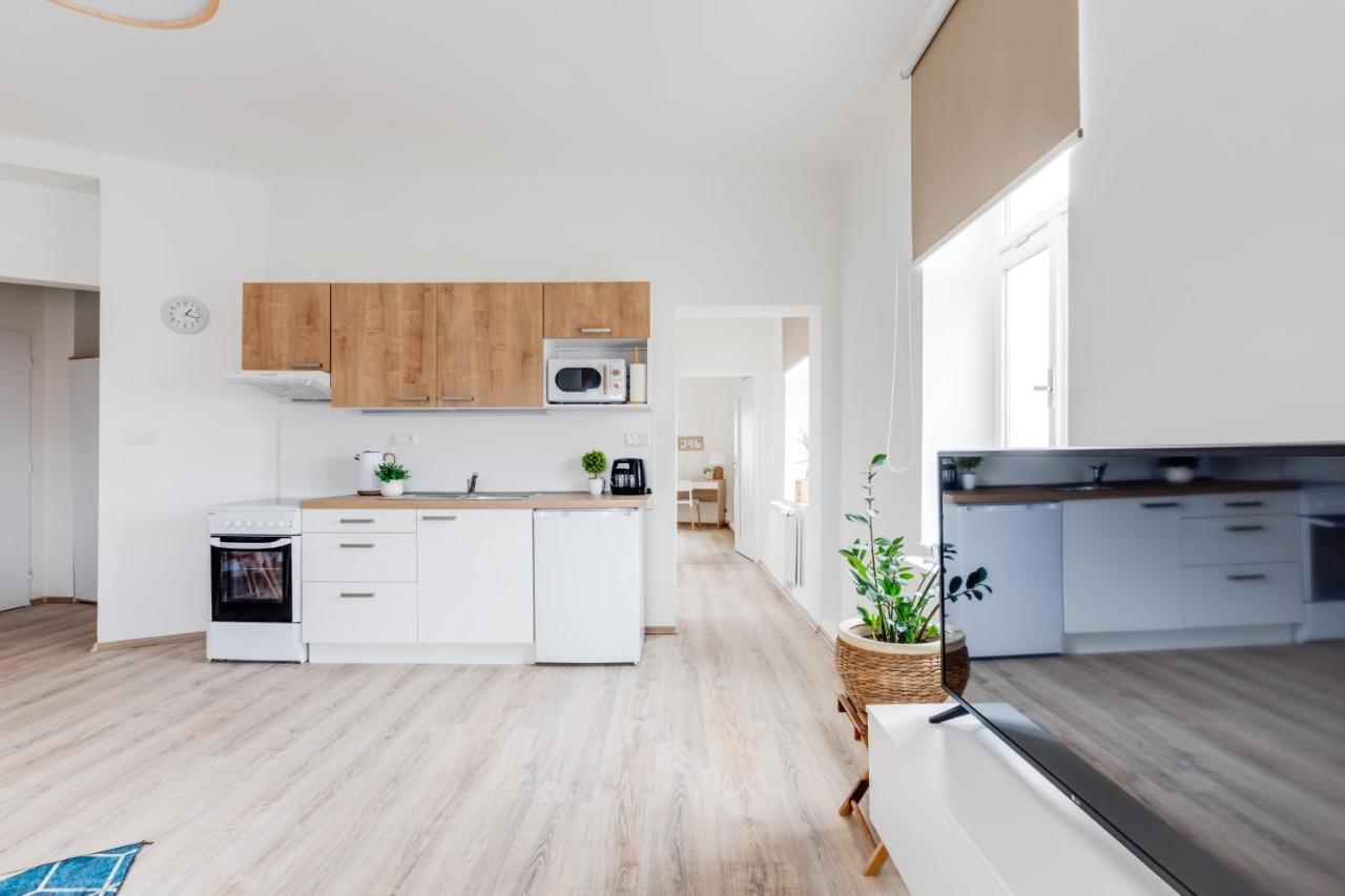 Modern, Bright And Spacious * Prague