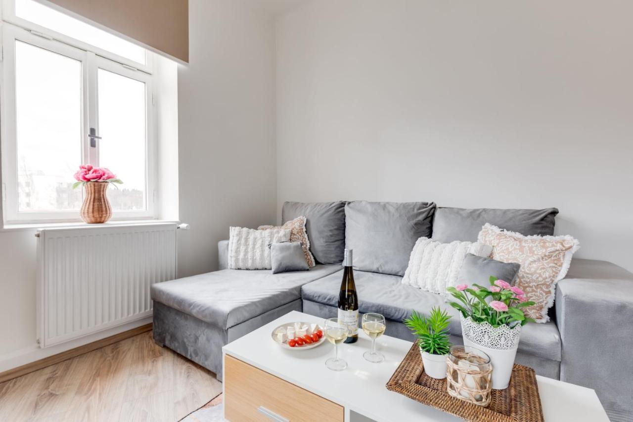 Apartment Modern, Bright And Spacious